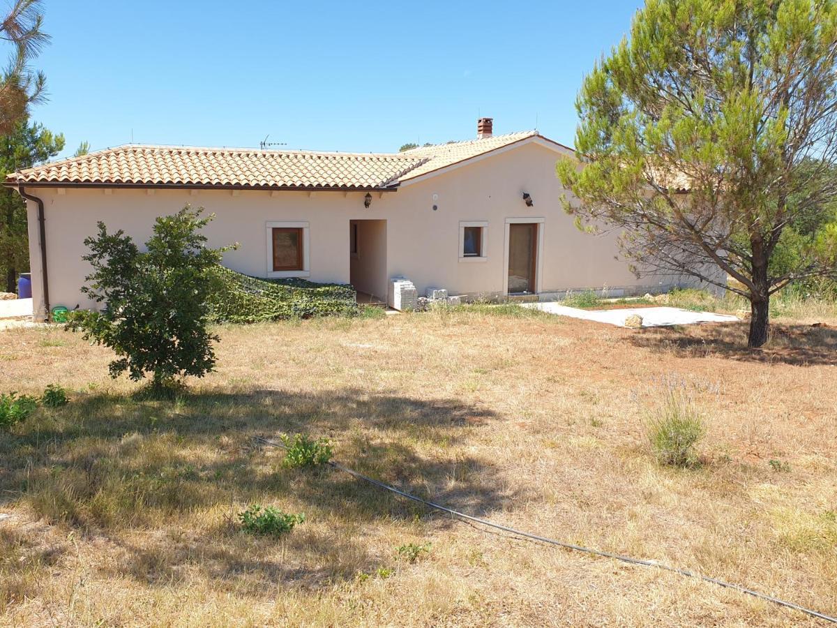 Villa Istra Divsici ภายนอก รูปภาพ