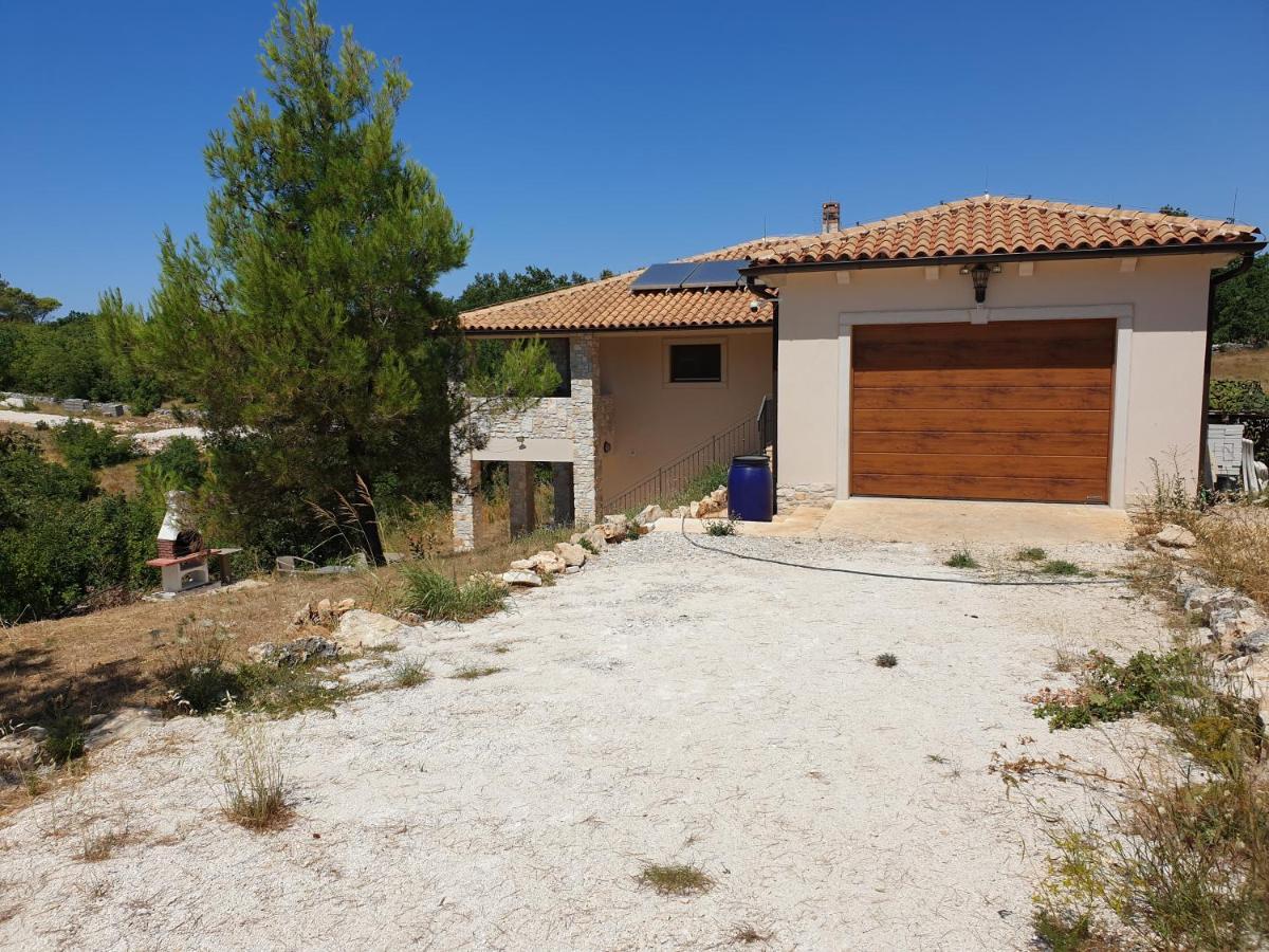 Villa Istra Divsici ภายนอก รูปภาพ